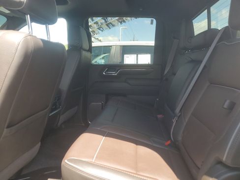 Used 2024 GMC Sierra 2500 Denali w/ Denali Reserve Package AWD/4WD image 12