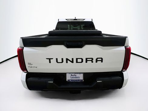 Used 2022 Toyota Tundra SR5 w/ SR5 Premium Package AWD/4WD image 6
