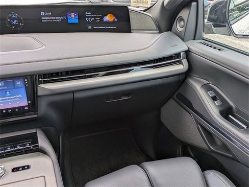 New 2025 Lincoln Navigator Reserve w/ Jet Appearance Package image 16