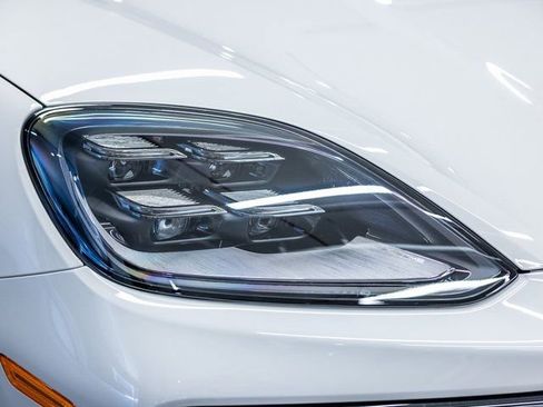 New 2026 Porsche Cayenne AWD/4WD image 13
