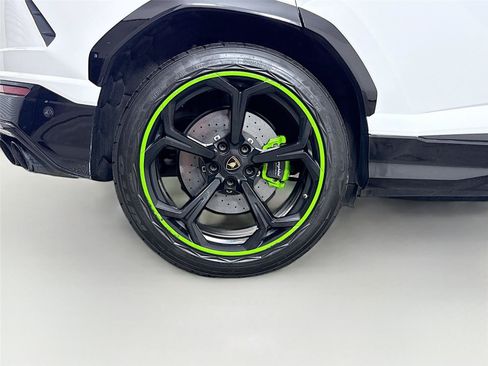 Used 2019 Lamborghini Urus AWD/4WD image 36