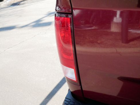 Used 2017 RAM 1500 Express w/ Express Value Package image 18