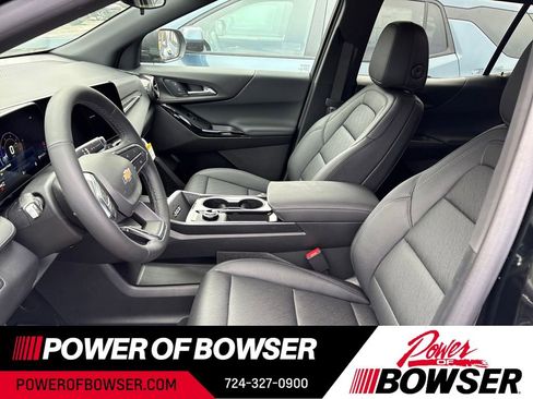 New 2026 Chevrolet Equinox LT w/ Convenience Package II image 4