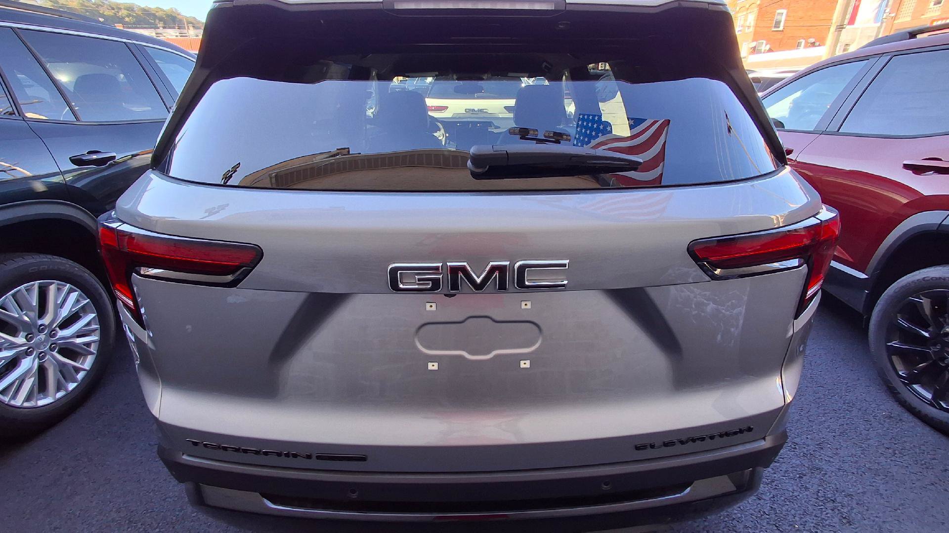 New 2027 GMC Terrain Elevation w/ Elevation Premium Package AWD/4WD image 5