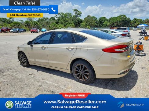 Used 2017 Ford Fusion SE w/ Fusion SE Technology Package FWD image 3