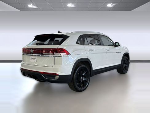 New 2026 Volkswagen Atlas Cross Sport SE FWD image 9