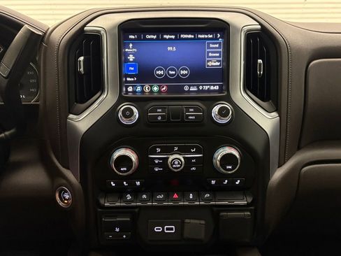 Used 2020 GMC Sierra 1500 SLT AWD/4WD image 12
