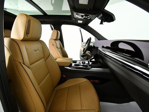 Used 2026 Cadillac Escalade ESV Luxury w/ LPO, Floor Liner Package image 14