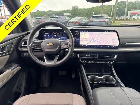 Used 2026 Chevrolet Traverse LT w/ Driver Confidence Package FWD image 20