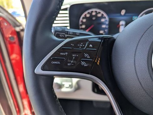 Used 2025 Mercedes-Benz GLE 450e 4MATIC image 28