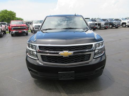 Used 2018 Chevrolet Suburban LT AWD/4WD image 13