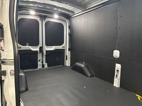 New 2026 Ford Transit 250 148 Medium Roof Extended AWD w/ Load Area Protection Package image 32