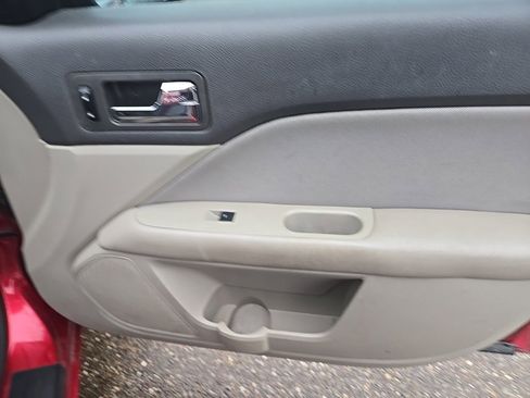 Used 2011 Ford Fusion SE image 20