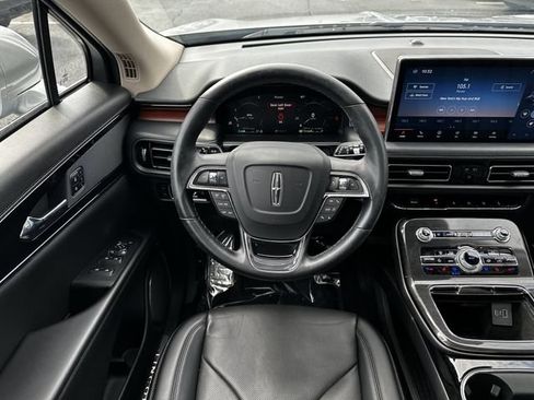 Certified 2023 Lincoln Nautilus Reserve AWD/4WD image 14