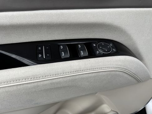 Certified 2022 Cadillac Escalade Sport Platinum image 12