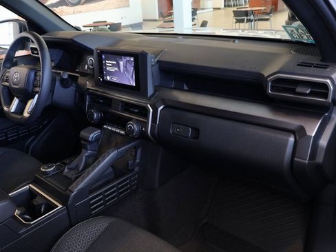 Used 2025 Toyota 4Runner SR5 RWD image 9