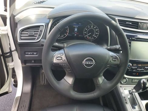 Certified 2024 Nissan Murano SV w/ SV Midnight Edition Package FWD image 19