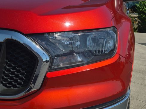 Used 2019 Ford Ranger XLT w/ Equipment Group 302A Luxury AWD/4WD image 11