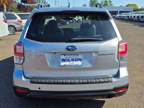 Used 2018 Subaru Forester 2.5i Premium image 4