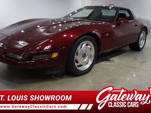 Used 1993 Chevrolet Corvette Coupe image 1