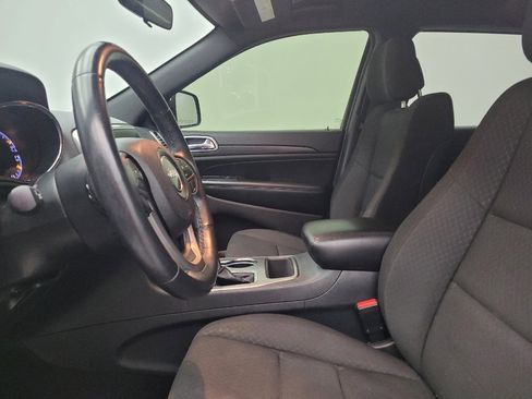 Used 2018 Jeep Grand Cherokee Laredo image 17