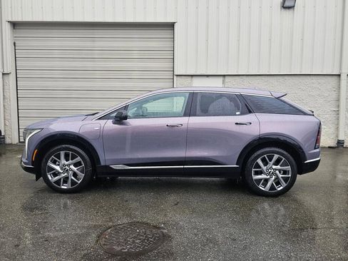 New 2026 Cadillac Optiq Luxury 1 image 3