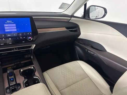 Used 2024 Lexus RX 350 Premium Plus w/ Convenience Package FWD image 35