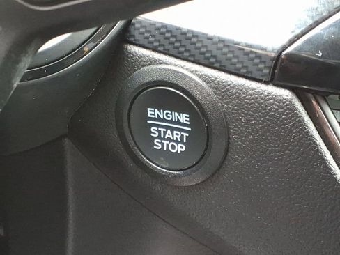 Certified 2025 Ford Escape ST-Line AWD/4WD image 24