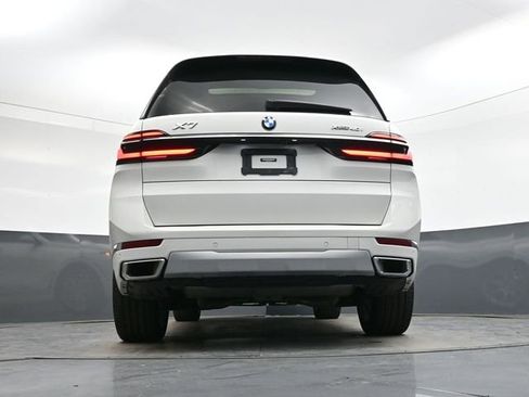 Used 2023 BMW X7 xDrive40i w/ Premium Package image 36