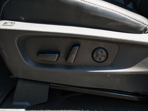 Used 2023 INFINITI QX60 Sensory w/ Vision Package AWD/4WD image 12