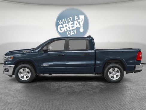 New 2026 RAM 1500 Big Horn AWD/4WD image 5