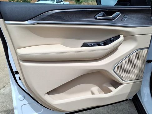 New 2026 Jeep Grand Cherokee L Limited image 20