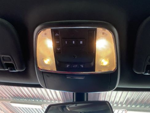 Used 2015 Jeep Grand Cherokee Limited RWD image 31