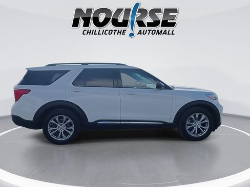 Used 2020 Ford Explorer XLT w/ Equipment Group 202A image 9