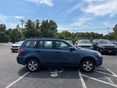 Used 2011 Subaru Forester 2.5X w/ Alloy Wheel Value Pkg AWD/4WD image 6