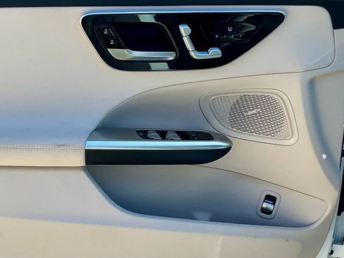 Certified 2023 Mercedes-Benz C 300 4MATIC Sedan image 9