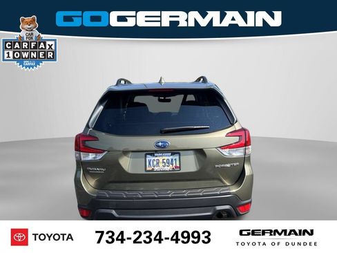 Used 2023 Subaru Forester Premium AWD/4WD image 9
