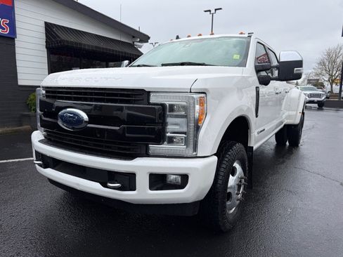 Used 2019 Ford F350 Platinum w/ Platinum Ultimate Package image 18