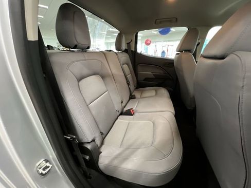 Used 2020 Chevrolet Colorado W/T w/ Custom Special Edition image 28