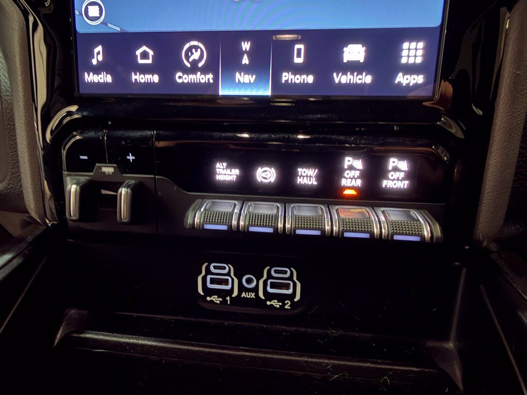 Used 2024 RAM 3500 Laramie w/ Night Edition AWD/4WD image 23