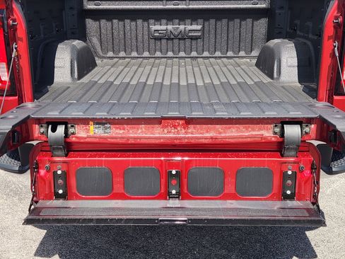 New 2026 GMC Sierra 1500 SLT w/ SLT Convenience Package AWD/4WD image 38