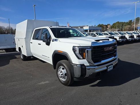New 2025 GMC Sierra 3500 Pro w/ Convenience Package image 7