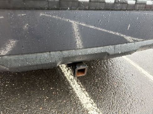 Used 2017 Subaru Outback 2.5i Premium image 11