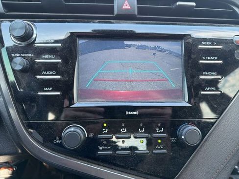 Used 2020 Toyota Camry LE FWD image 19