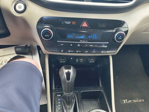 Used 2020 Hyundai Tucson Sport w/ Cargo Package AWD/4WD image 25