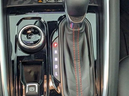 Used 2023 Chevrolet Colorado Z71 w/ Z71 Convenience Package 2 image 23