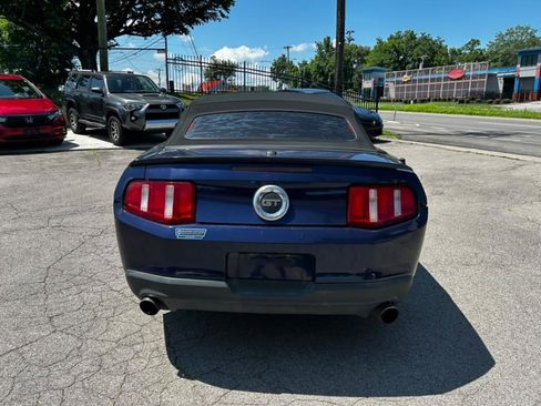 Used 2010 Ford Mustang GT RWD image 6