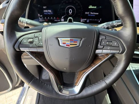 Used 2023 Cadillac Escalade Sport Platinum w/ LPO, ONYX Package AWD/4WD image 31