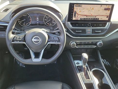 Certified 2023 Nissan Altima 2.5 SR w/ SR Premium Package image 3