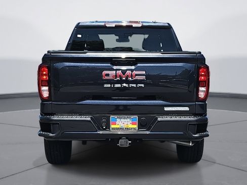 Used 2025 GMC Sierra 1500 Elevation image 4